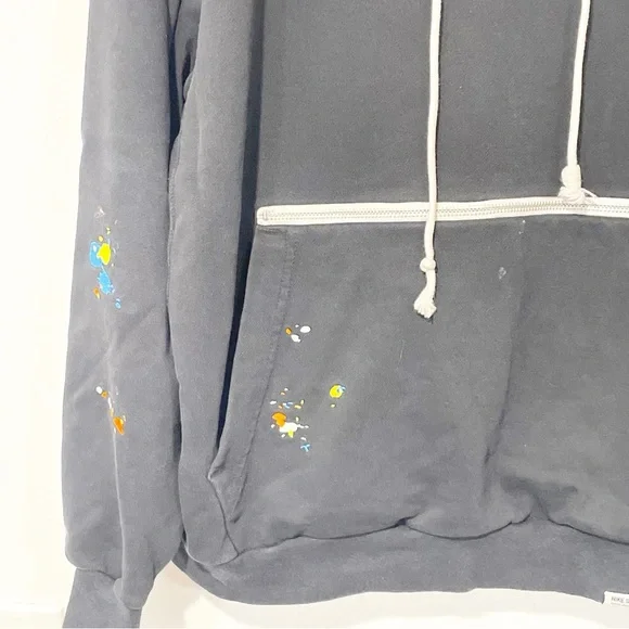 Nike Men’s Size Large Black Splatter Fleece Hoodie‎ Front Pocket